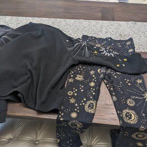 Carbon 38 legging and sweatshirt set